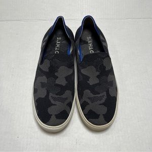 ROTHY'S SNEAKERS CAMOUFLAGED size 8